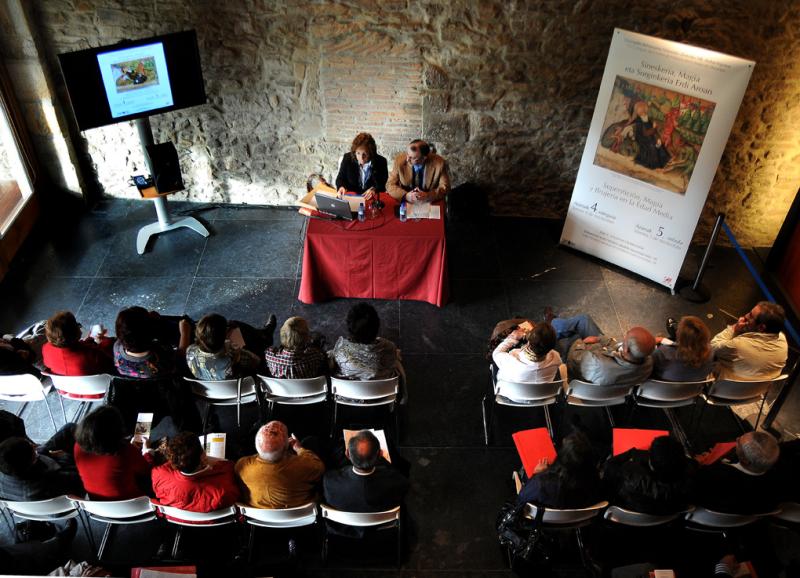 Coloquios Centro de Historia del Crimen